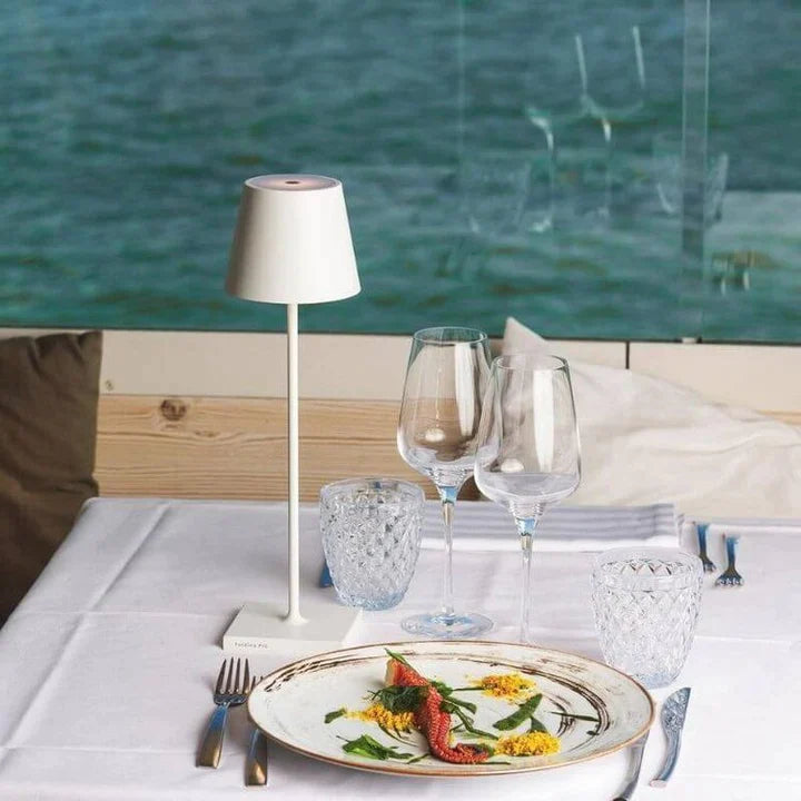 LuxoLite - Elegante candeeiro de mesa sem fios Nova Descrição: