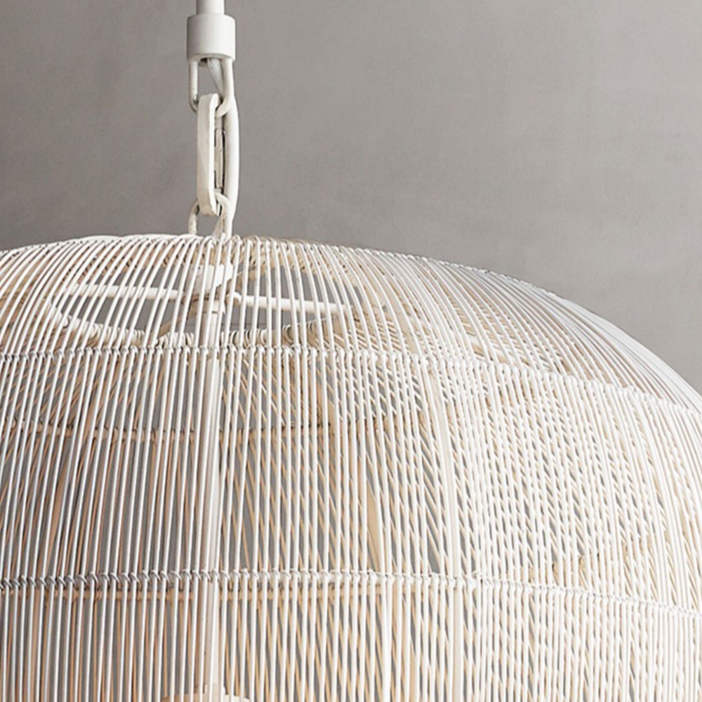 Lampada a sospensione in rattan classica e semplice