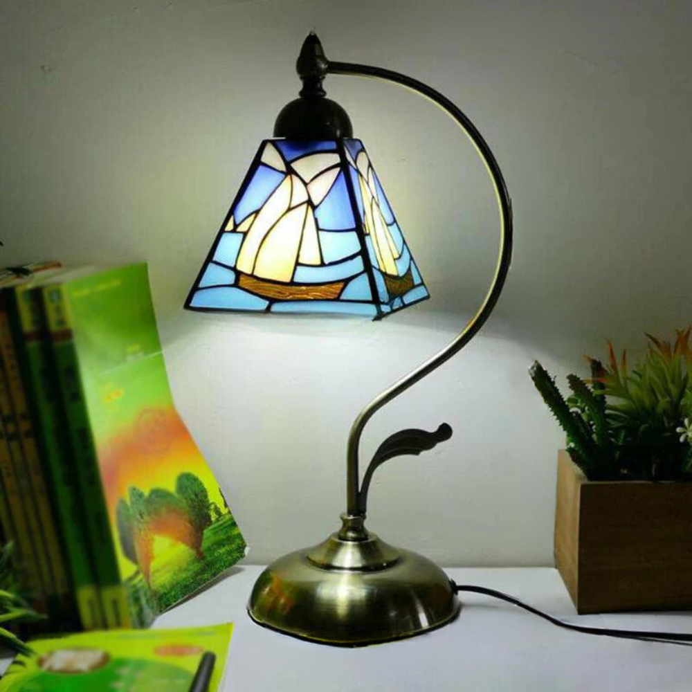 Tiffany Gooseneck Table Lamp - Metal Nightstand Lamp with Hand-Carved Glass Shade