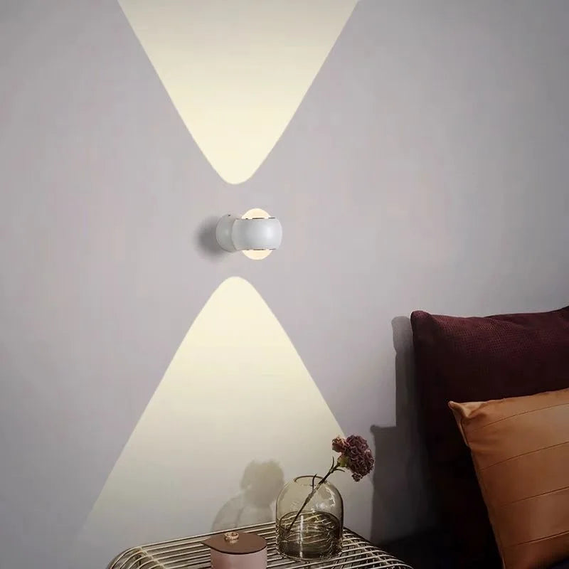 FlexBright – 180° Rotatable LED Wall Lamp in Modern Design