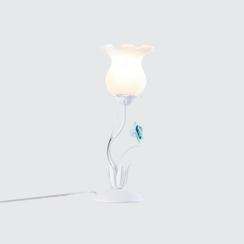 FloraLight - Illumina il tuo comodino con la lampada da tavolo FloraLight