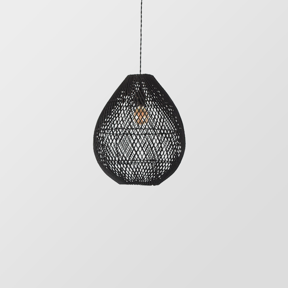 Lampada a sospensione nera in rattan boho intrecciata a mano