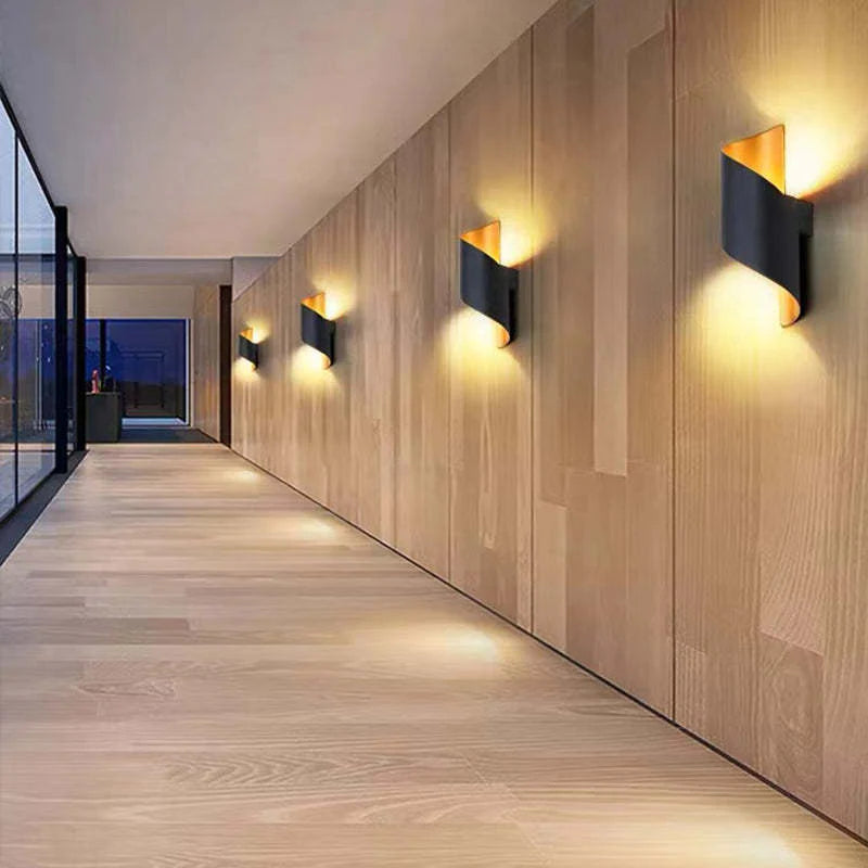 Lámpara de pared LED moderna Orr, espiral, interior, blanco/negro, metal
