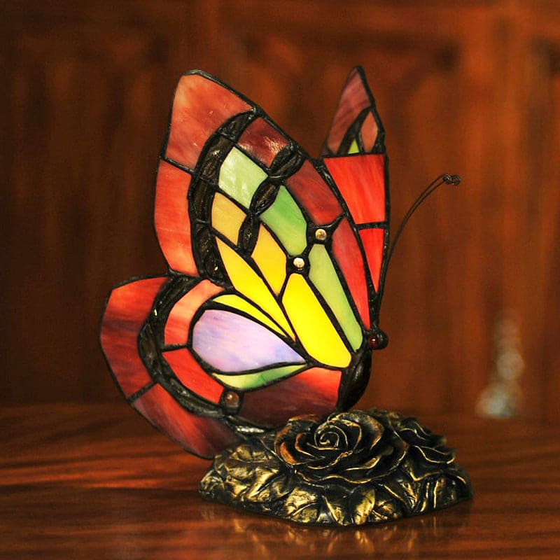 GardenGlow - Lampada da tavolo in resina con fiori vittoriani e farfalla