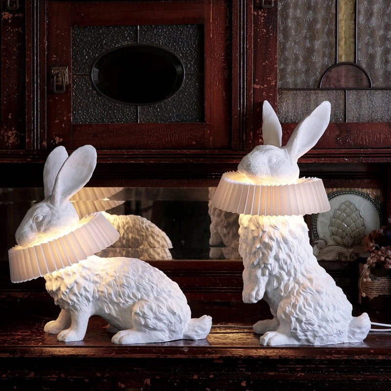 BunnyGlow - Lampada Notturna a Forma di Coniglio con Finitura in Resina