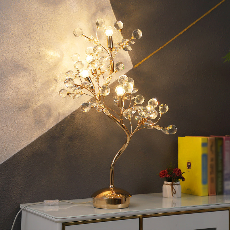 Eleganza coreana - Lampada da tavolo con 5 luci e accenti in cristallo