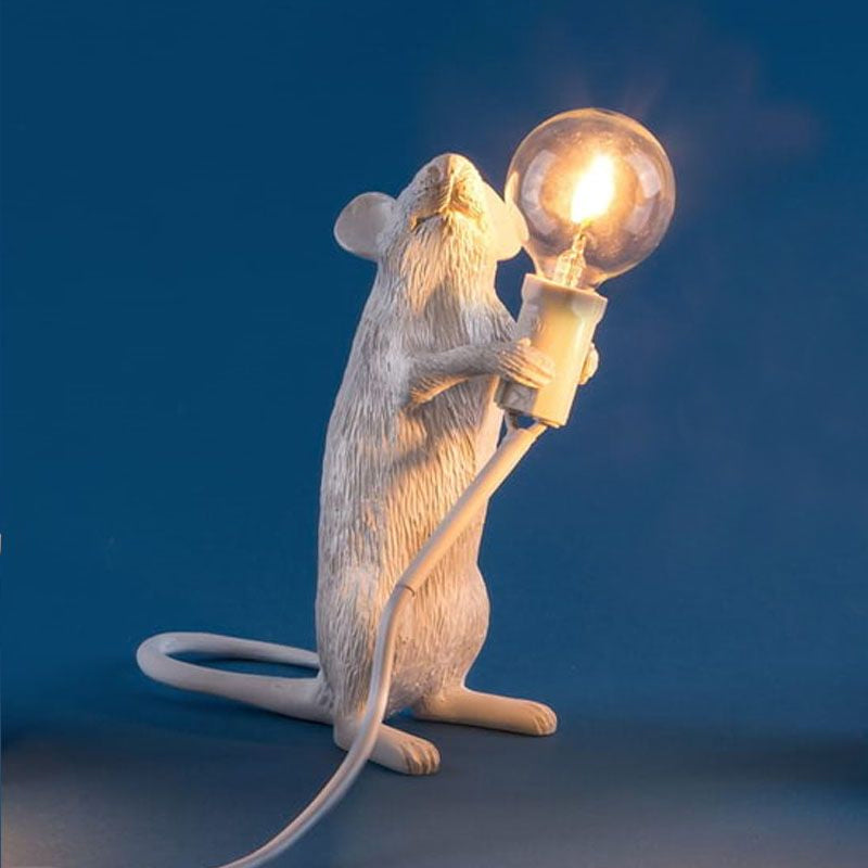 Candeeiro de Rato Criativo em Resina - Luz Noturna de 1 Lâmpada com Design Único