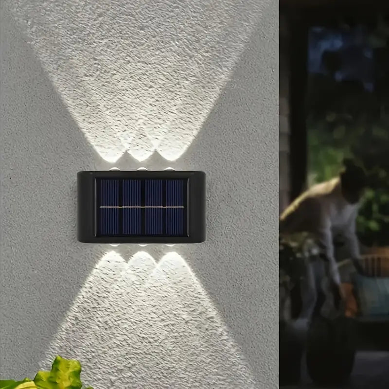 EcoLicht - Lampada da Esterno Moderna e Sostenibile