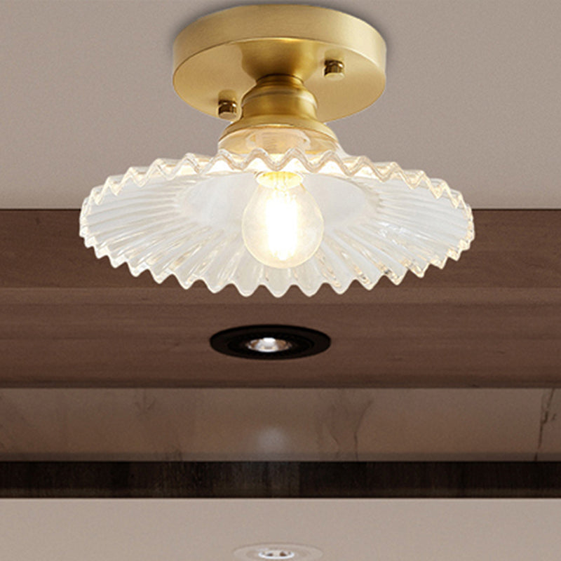 Lampada da soffitto semi-incassata industriale con paralume in vetro verde rigato