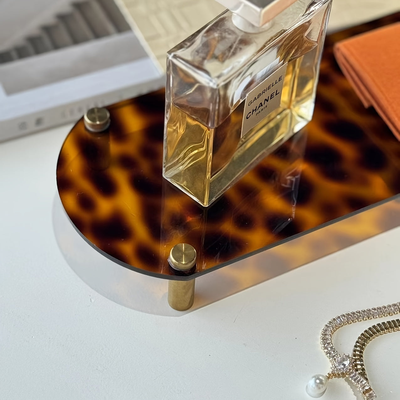 FrenchBox - Gaveta Francesa Elegante com Design Abstrato