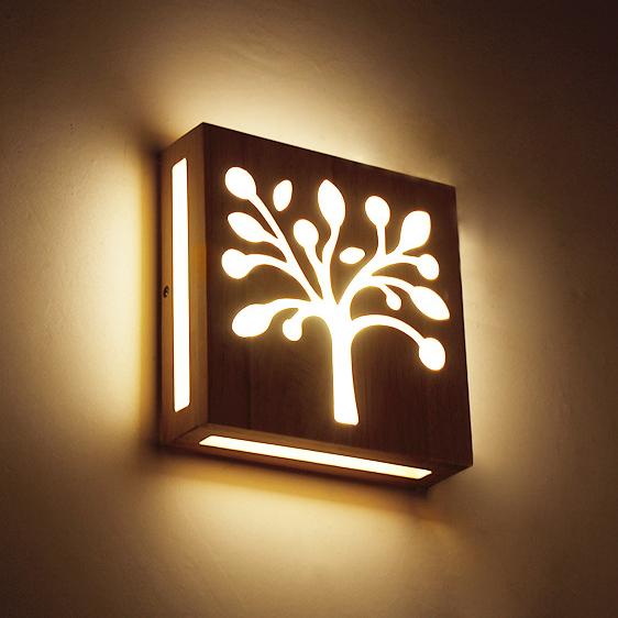 NatureShine - Lámpara de pared LED moderna de madera maciza con motivo lúdico