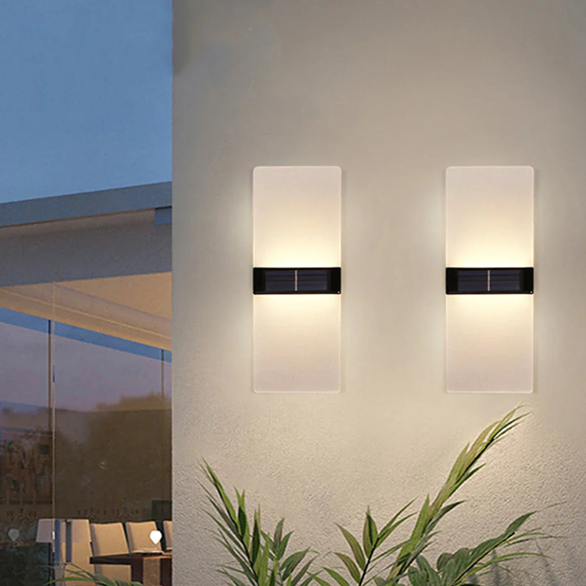 LuminaraSolar - LED Buitenwandlamp op Zonne-energie