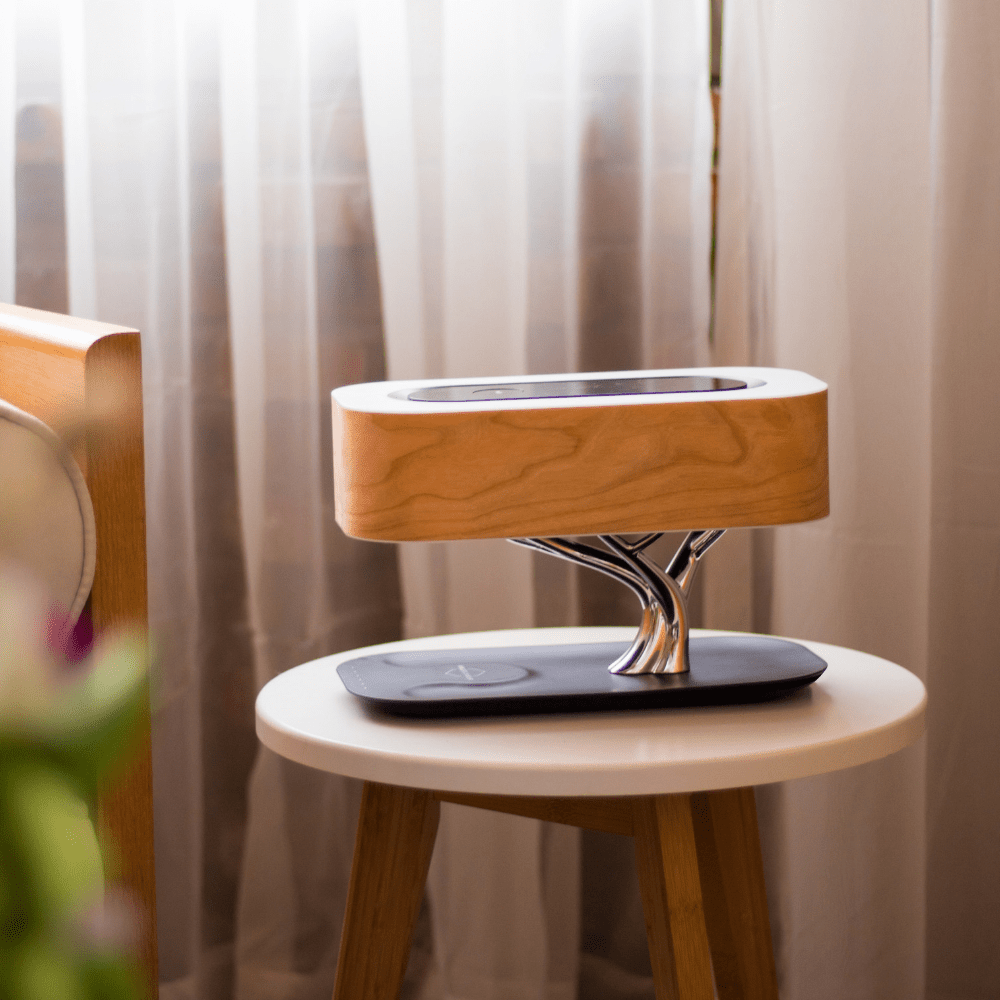 Lampada da tavolo Levensvreugde - Caricatore wireless e altoparlante Bluetooth