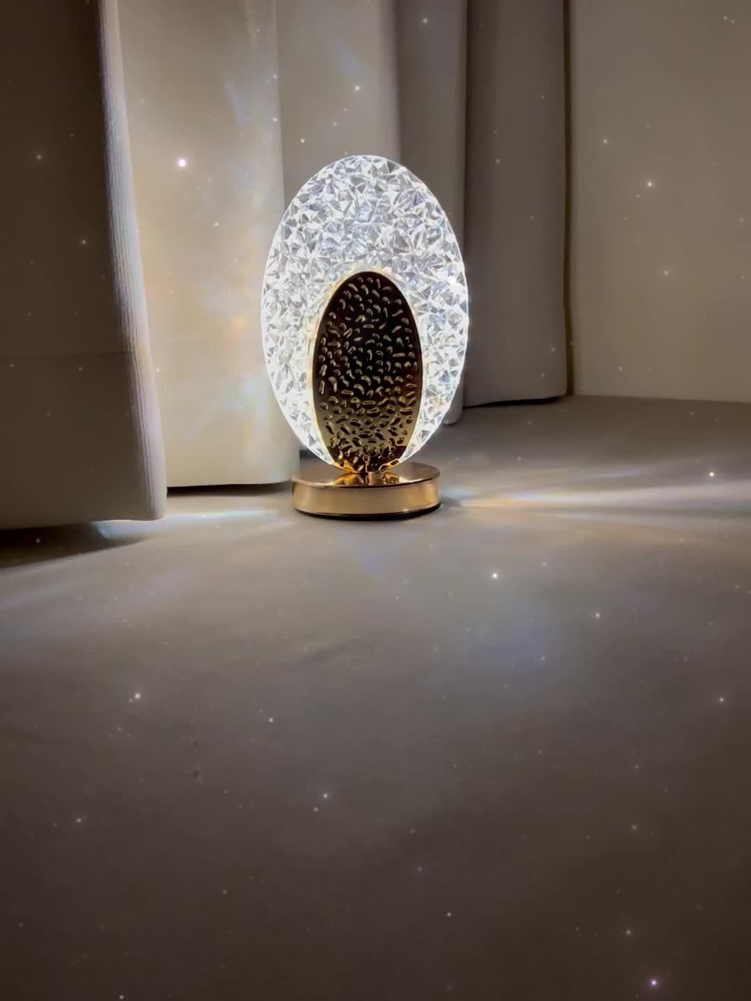 FeatherLamp - Lámpara de mesa táctil USB con diseño de pluma de pavo real, luz LED infinitamente regulable