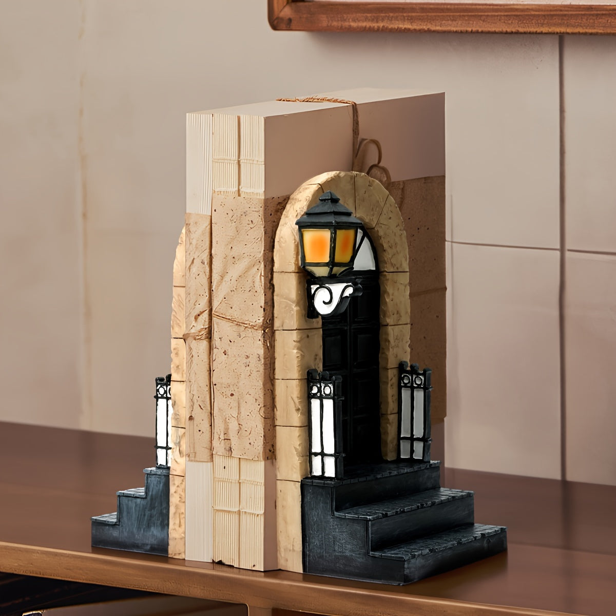 Apoio para Livros de Porta Europeia Vintage - Decoração em Resina Pintada à Mão para Casa e Escritório