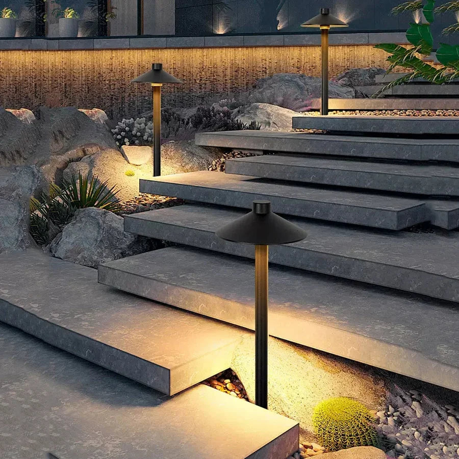 LumiPath – Lâmpada Solar LED para Caminho de Jardim Exterior – Resistente ao Tempo e Poupa Energia