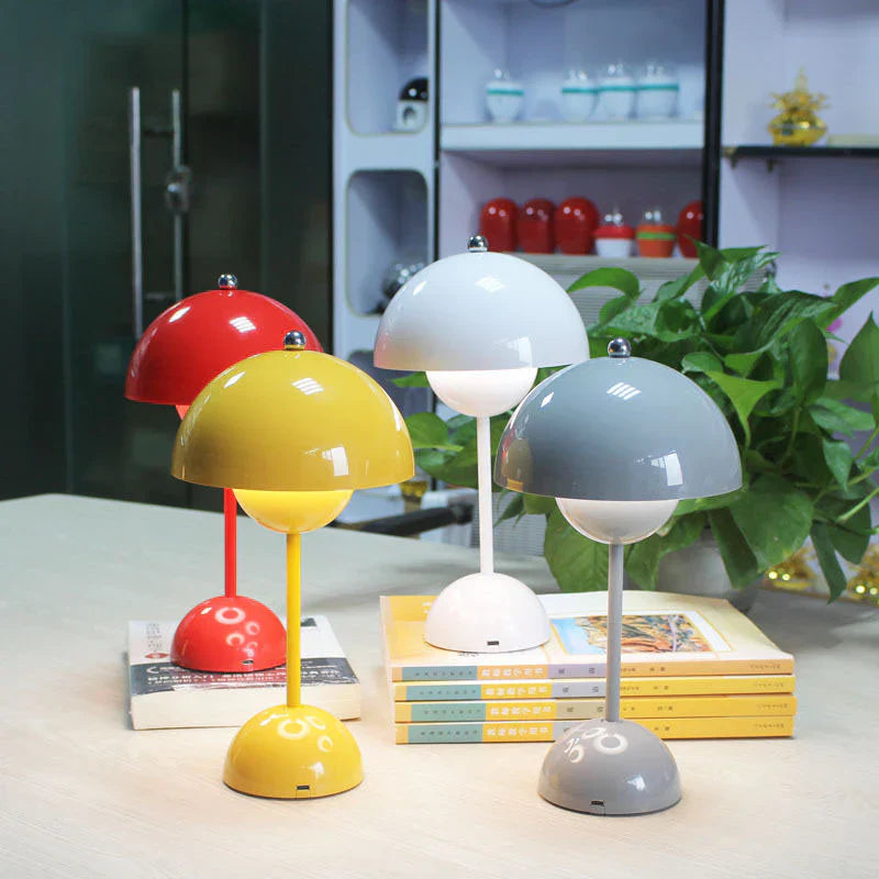 Candeeiro de Mesa Bud LED - Decoração Moderna