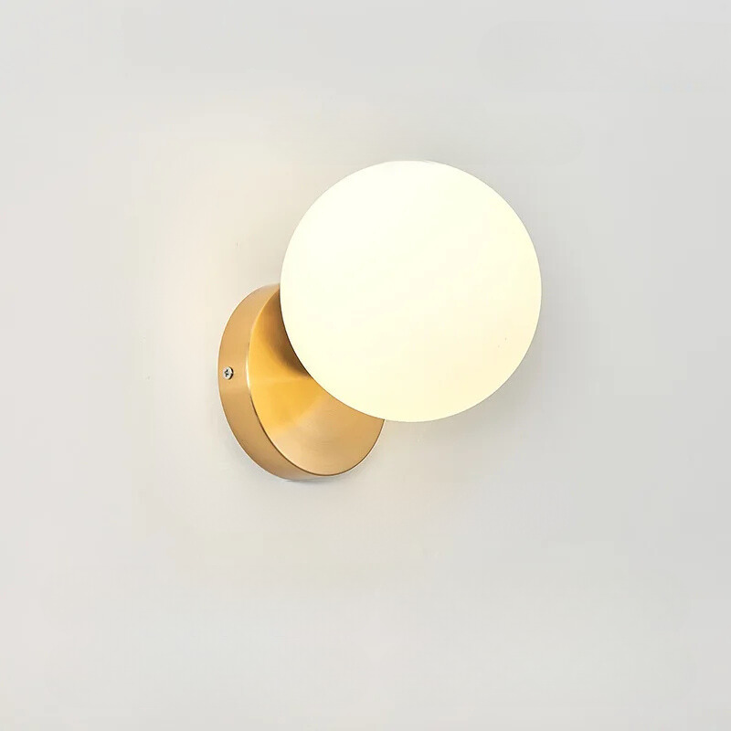 GoldLicht - Modern Golden Wall Lamp with Glass Globe
