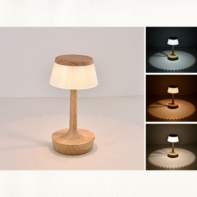 Lampada da tavolo LED con controllo touch