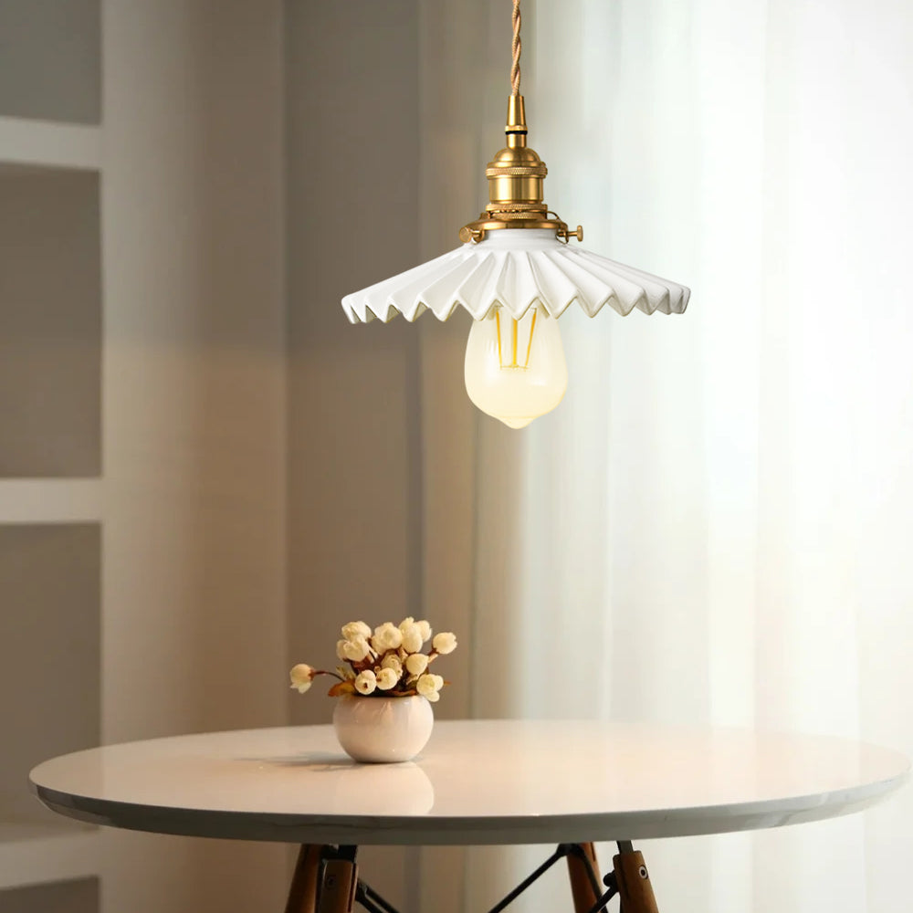 PleatCeramic - Vintage Pendant Lamp with Folded Design and Brass Base