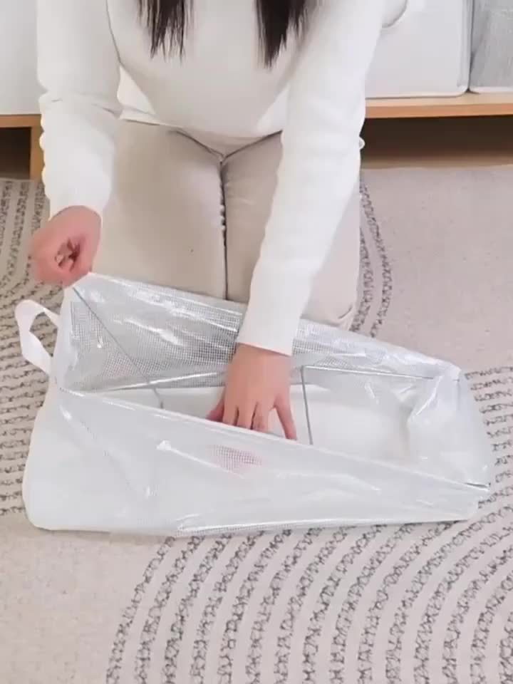 Conjunto de 4 Caixas de Armazenamento em Plástico com Estrutura de Aço e Pegas Reforçadas – Organizador Transparente Empilhável com Tampa