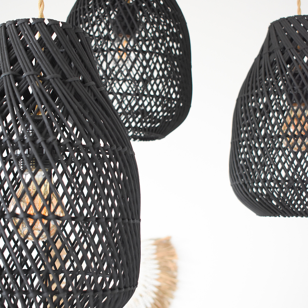 Lampada a sospensione intrecciata a mano in rattan nero stile fattoria classica