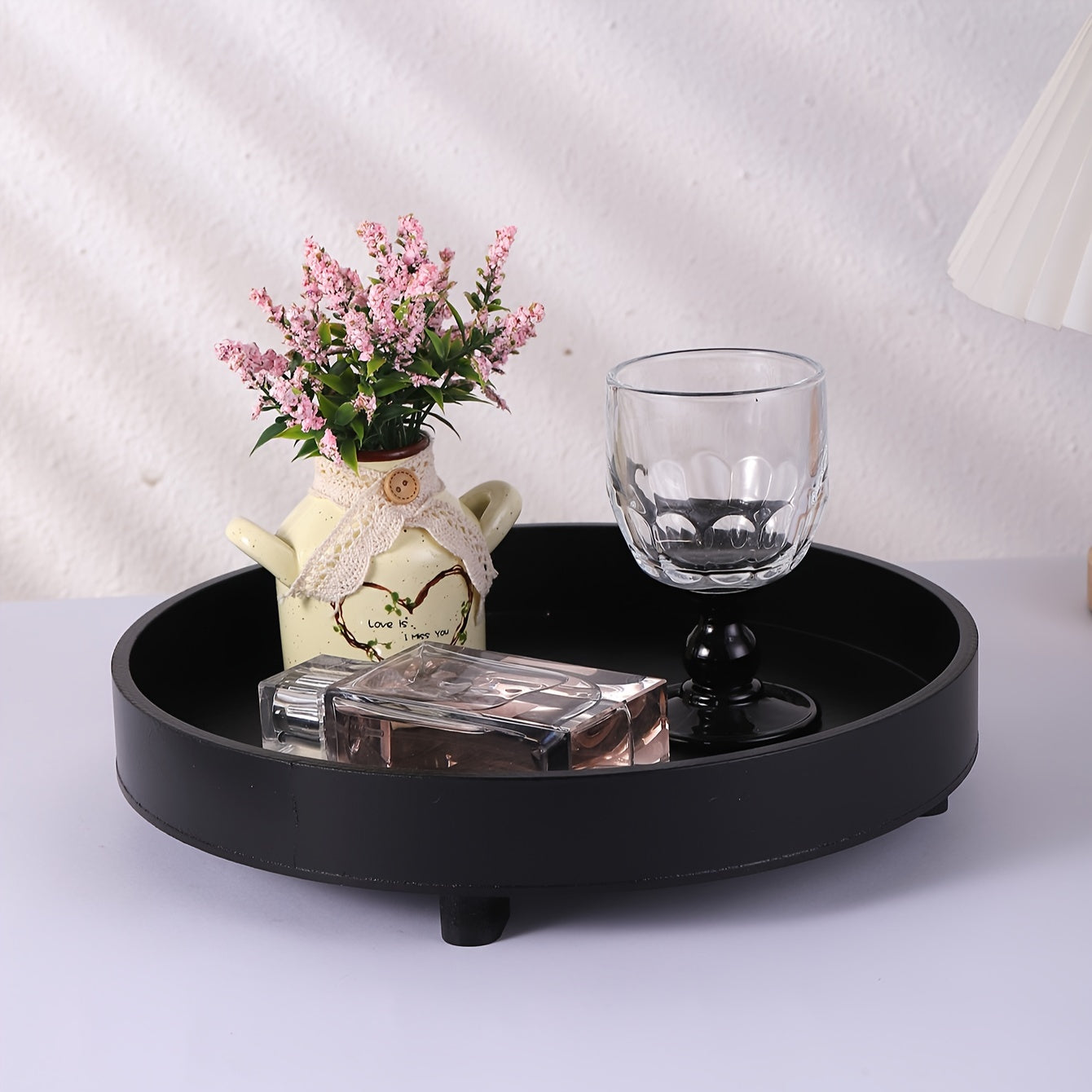 ClassicTray - Tabuleiro Redondo de Madeira Preto | Design Clássico para Decoração e Armazenamento