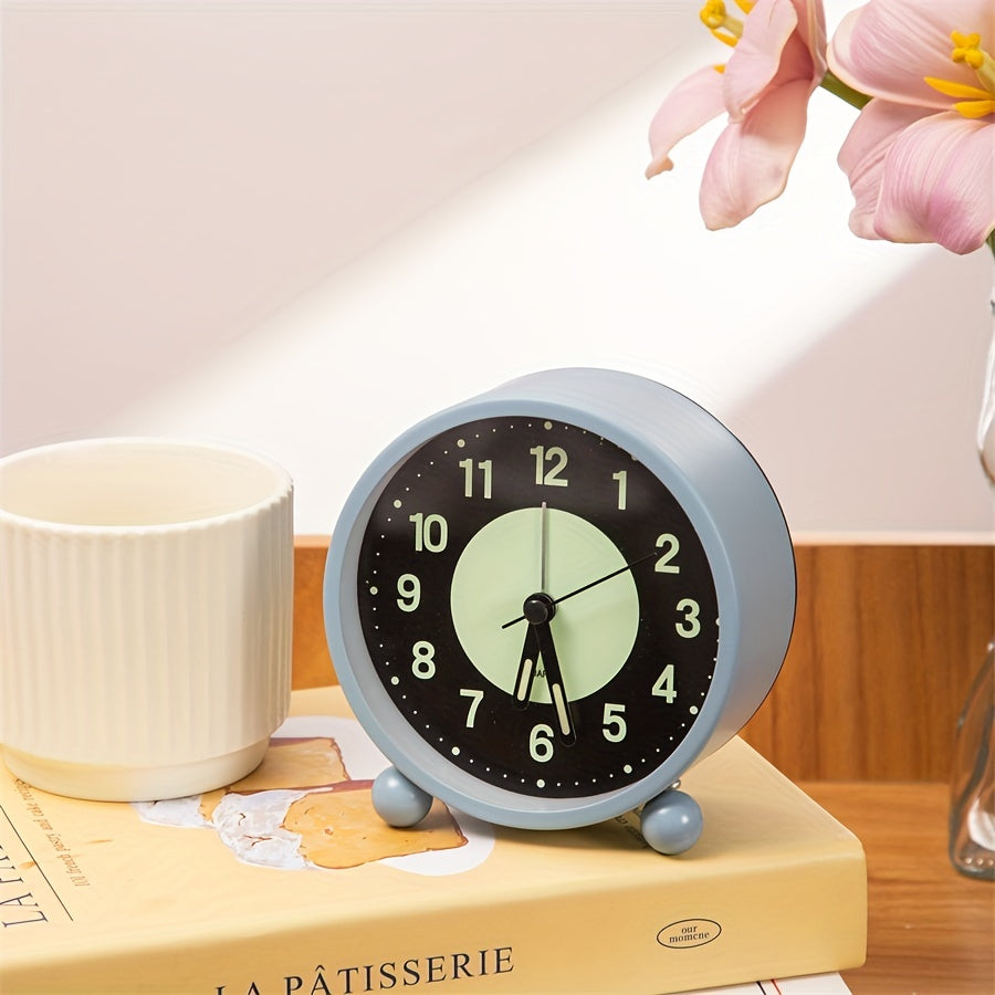 EleganceMetal - Chic Metal Alarm Clock with Soft Night Light