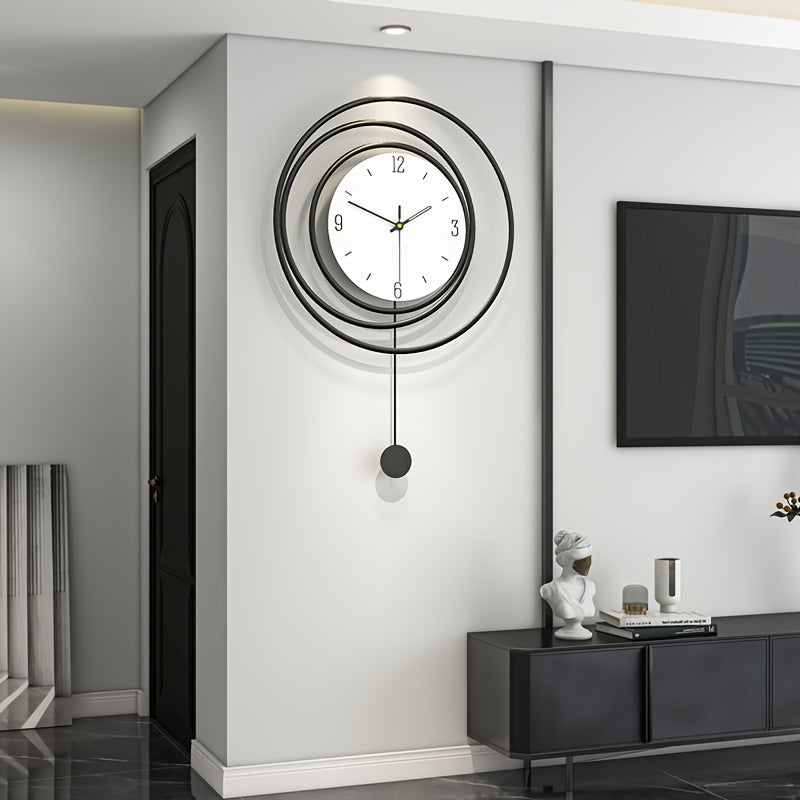 Moderne Minimalistische Metalen Wandklok - 72 cm Hoog en 45 cm Breed
