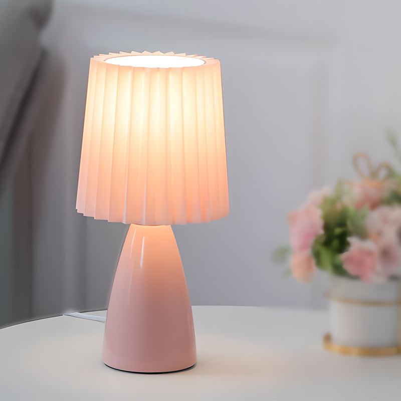 Lampada da tavolo a 1 luce con base in vetro e tessuto plissettato, USB dimmerabile