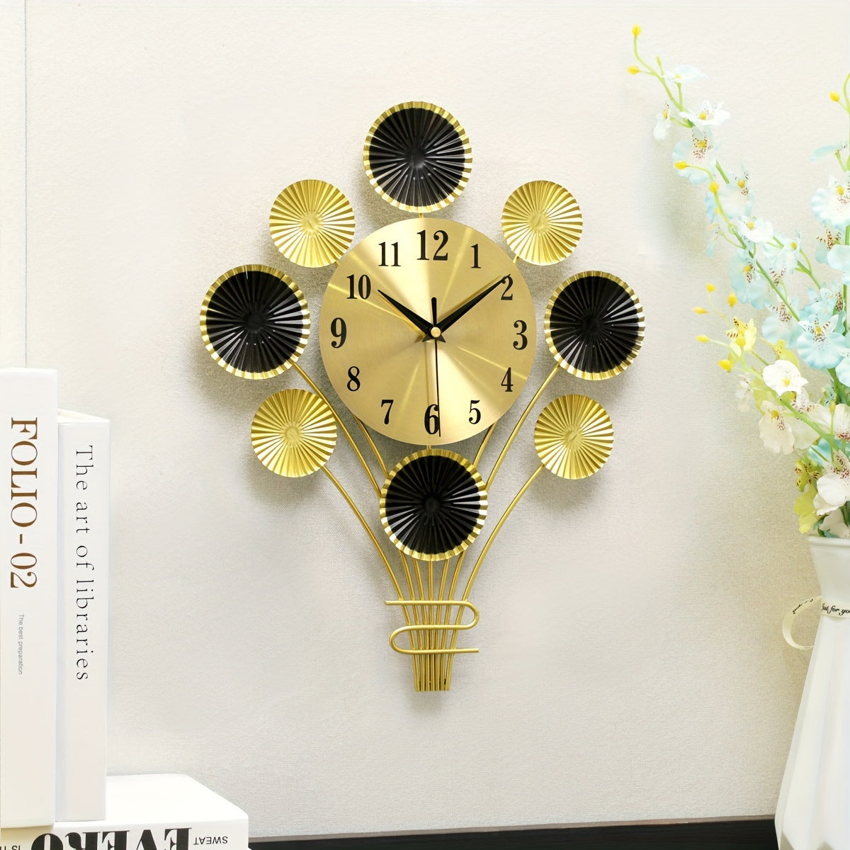 Moderne Metalen Stille Wandklok - Ballonvormig, Decoratief voor Woonkamer en Slaapkamer