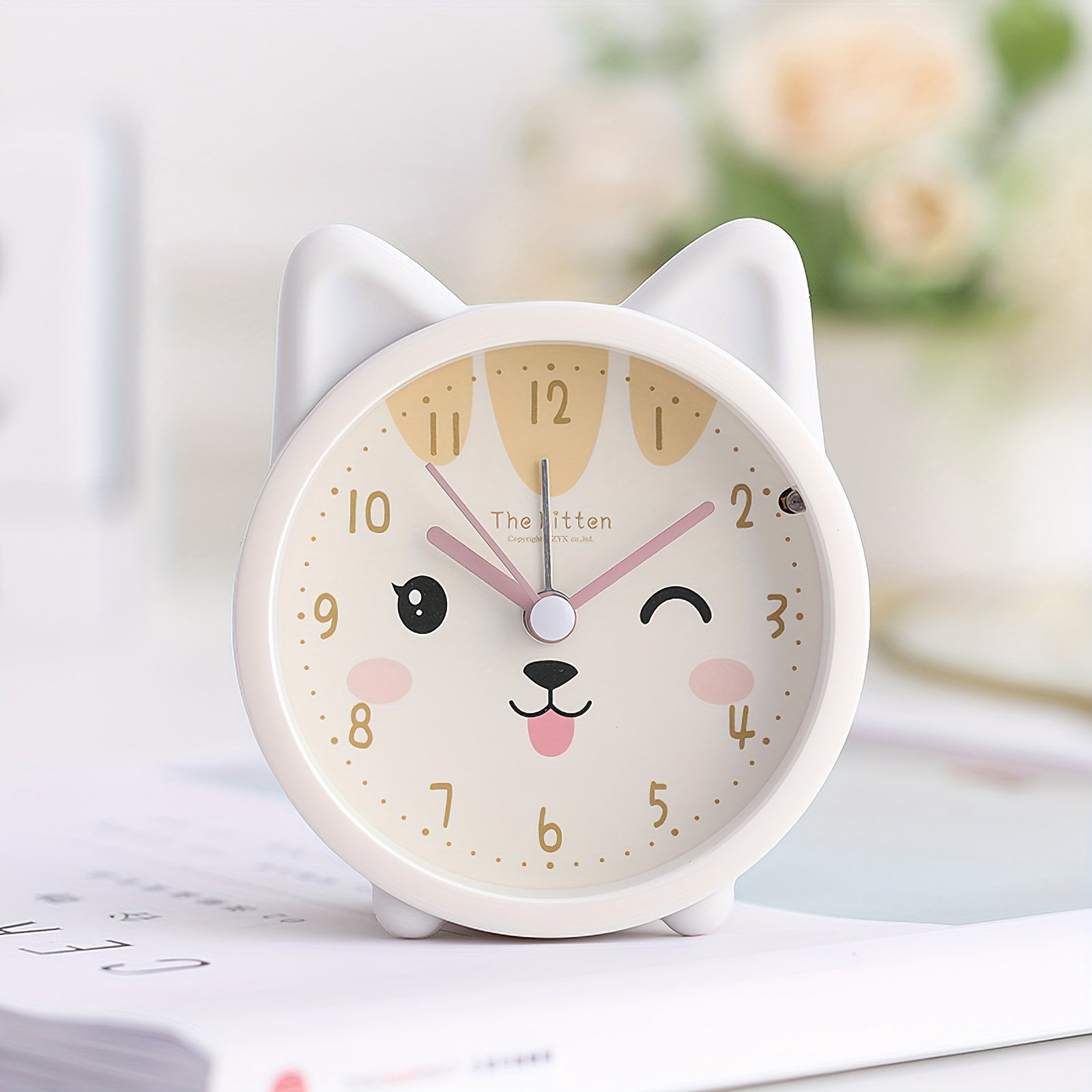 SilenTime - Shady Silent Alarm Clock with Night Light