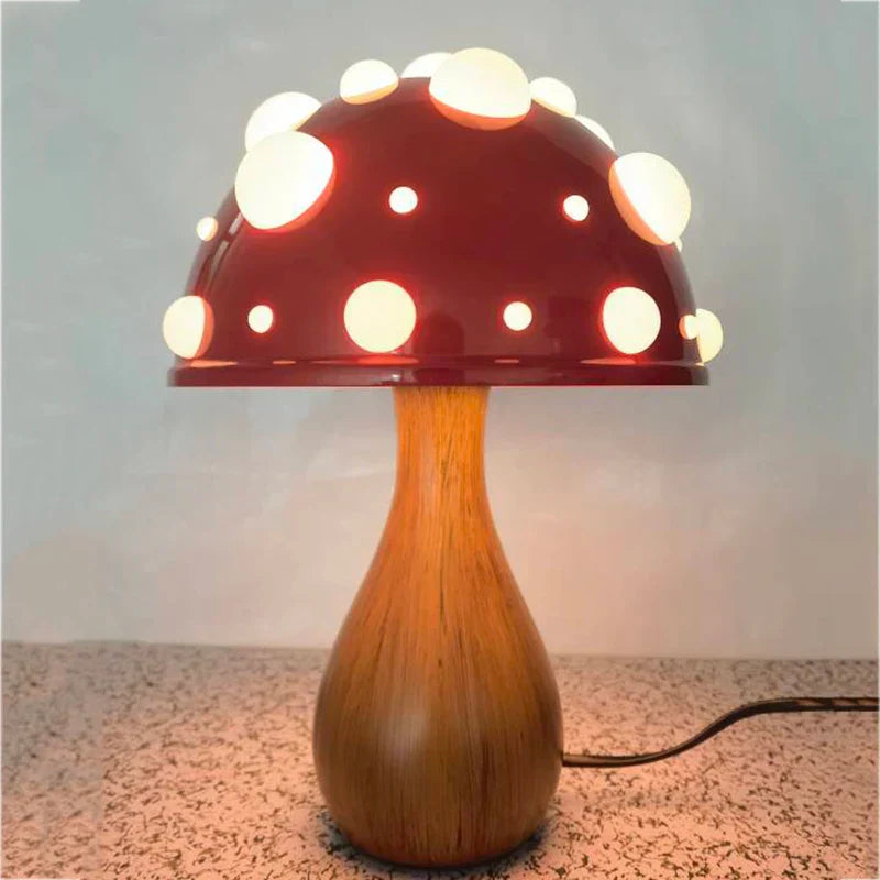 GlowMush - Retro LED Table Lamp in Mushroom Design