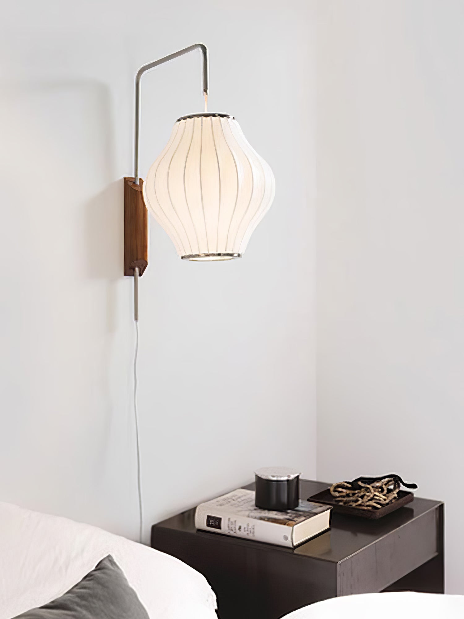 NelsonGlow – Timeless Elegance Wall Lamp for Luxury Lighting