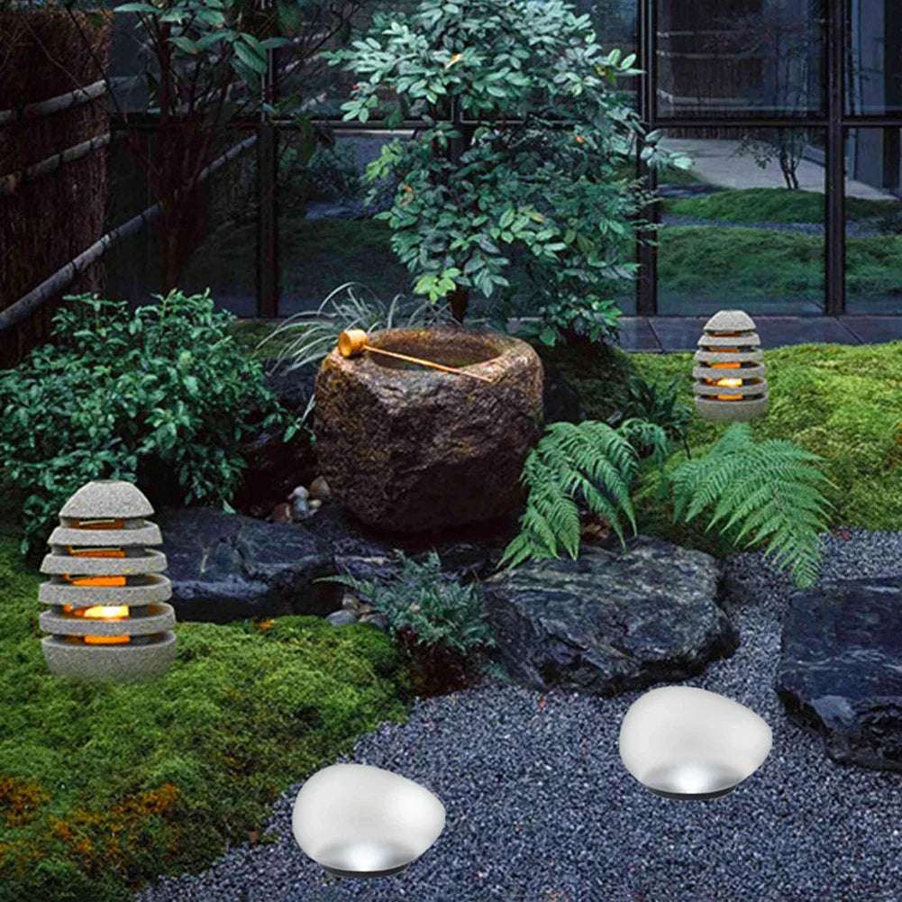 EcoPebble - Lampada a pietra levigata con luce solare