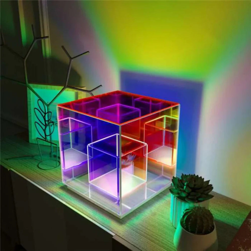 Candeeiro de Mesa Cubo Concêntrico