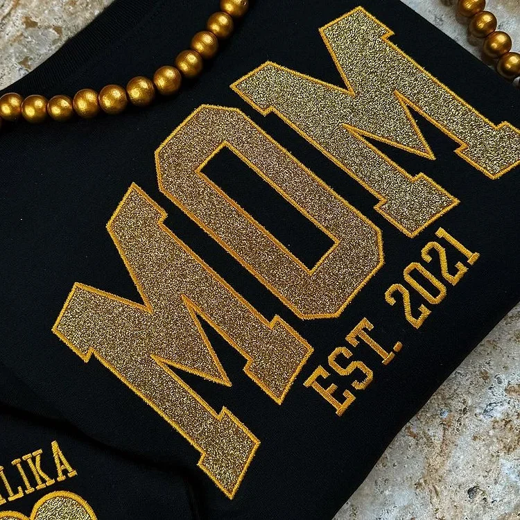 GlowMama | Célébrez votre parcours en tant que mère avec un sweat-shirt qui raconte votre histoire - Image 2