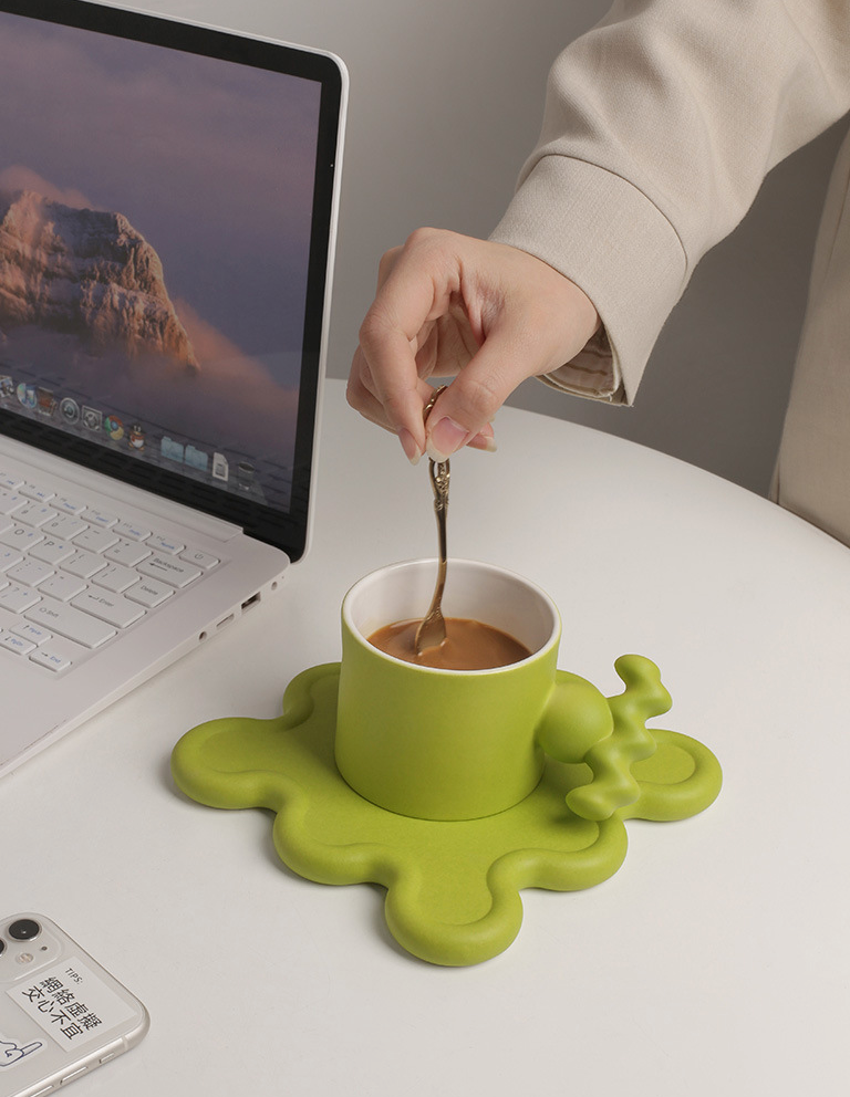 La tazza e il piattino Cupido in edizione limitata
