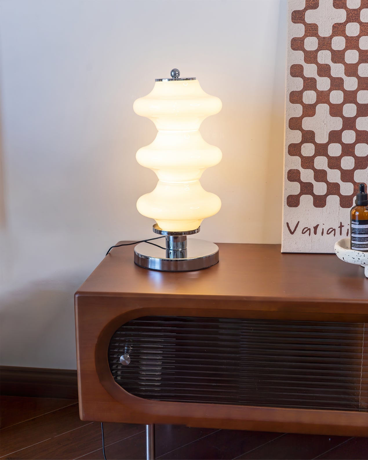 LumiGlas - Elegant Table Lamp with Glass Lampshade