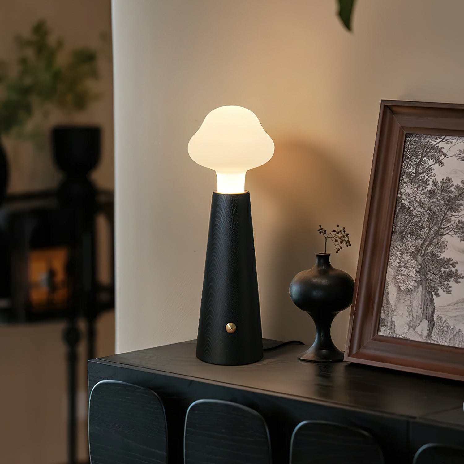 LumeAura - LED Table Lamp with Poetic Design – Modern Decorative Lamp