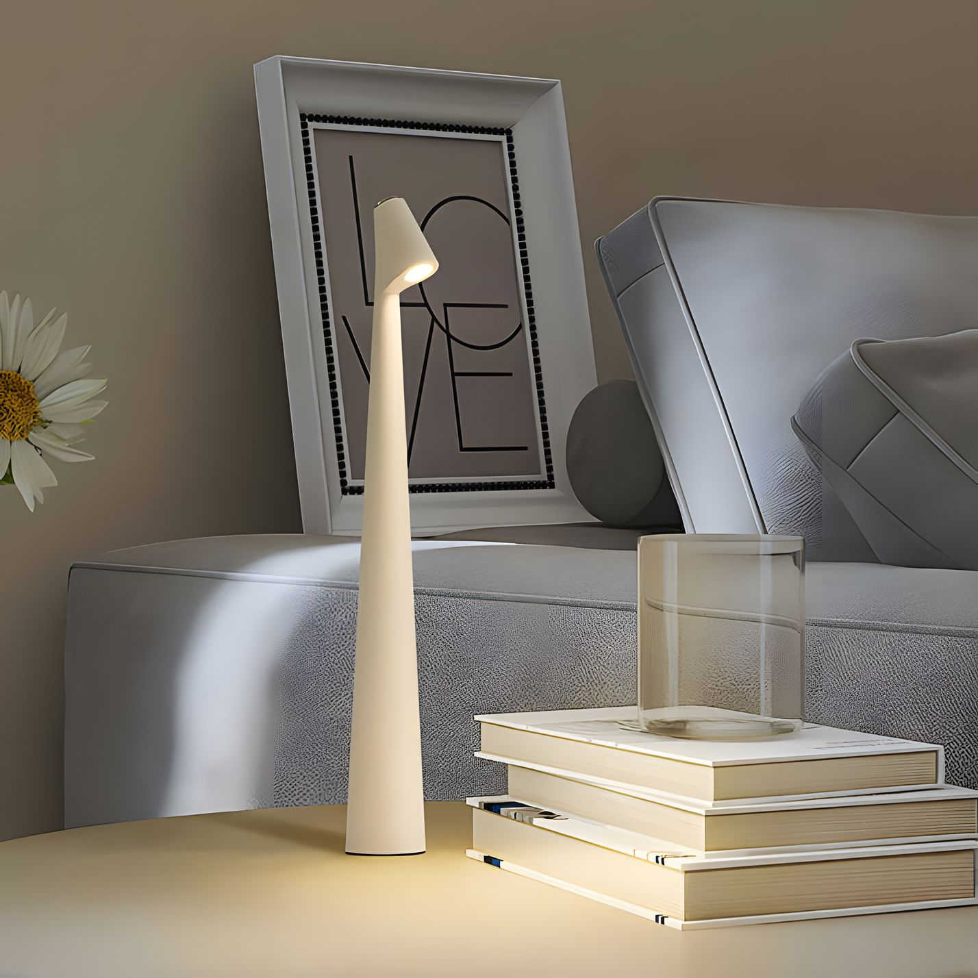 LunaSlim Elegante Lampada da Tavolo con Funzionalità Wireless