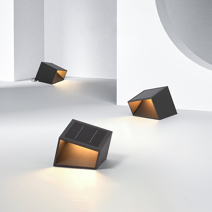 SolarCube - Illuminazione Solare Moderna per il Giardino – Lampada da Esterno a LED a Forma di Cubo con Luce Calda Bianca