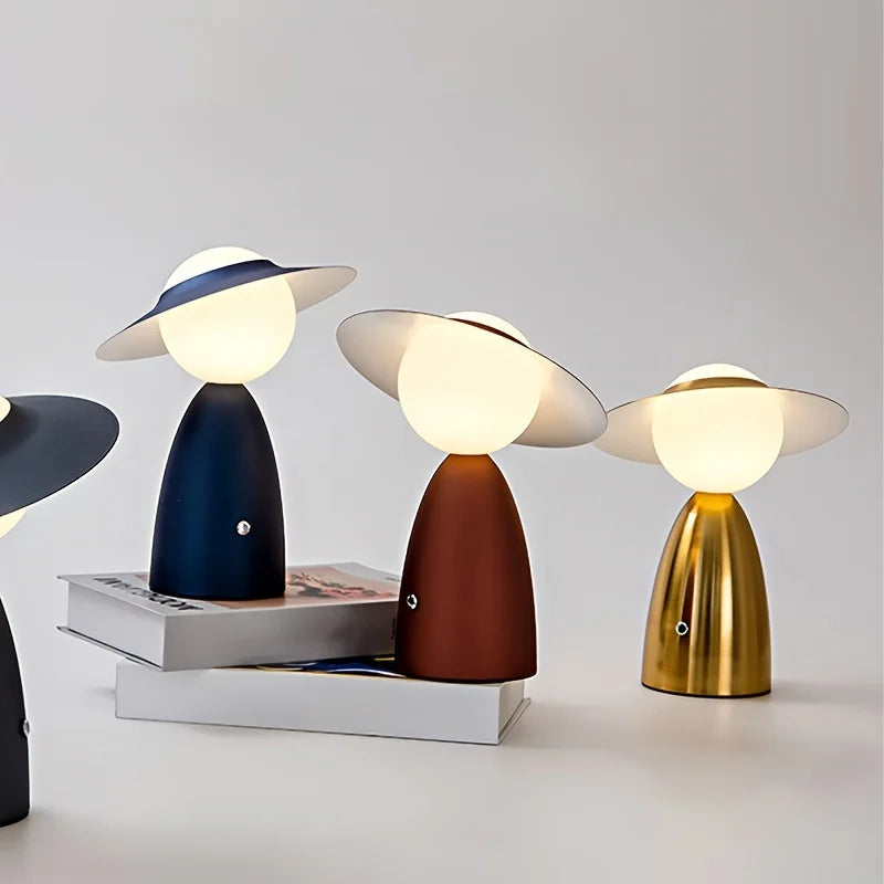LumiCharge - Draadloze LED Bureaulamp met Touchbediening & Oplaadfunctie, Moderne Verlichting