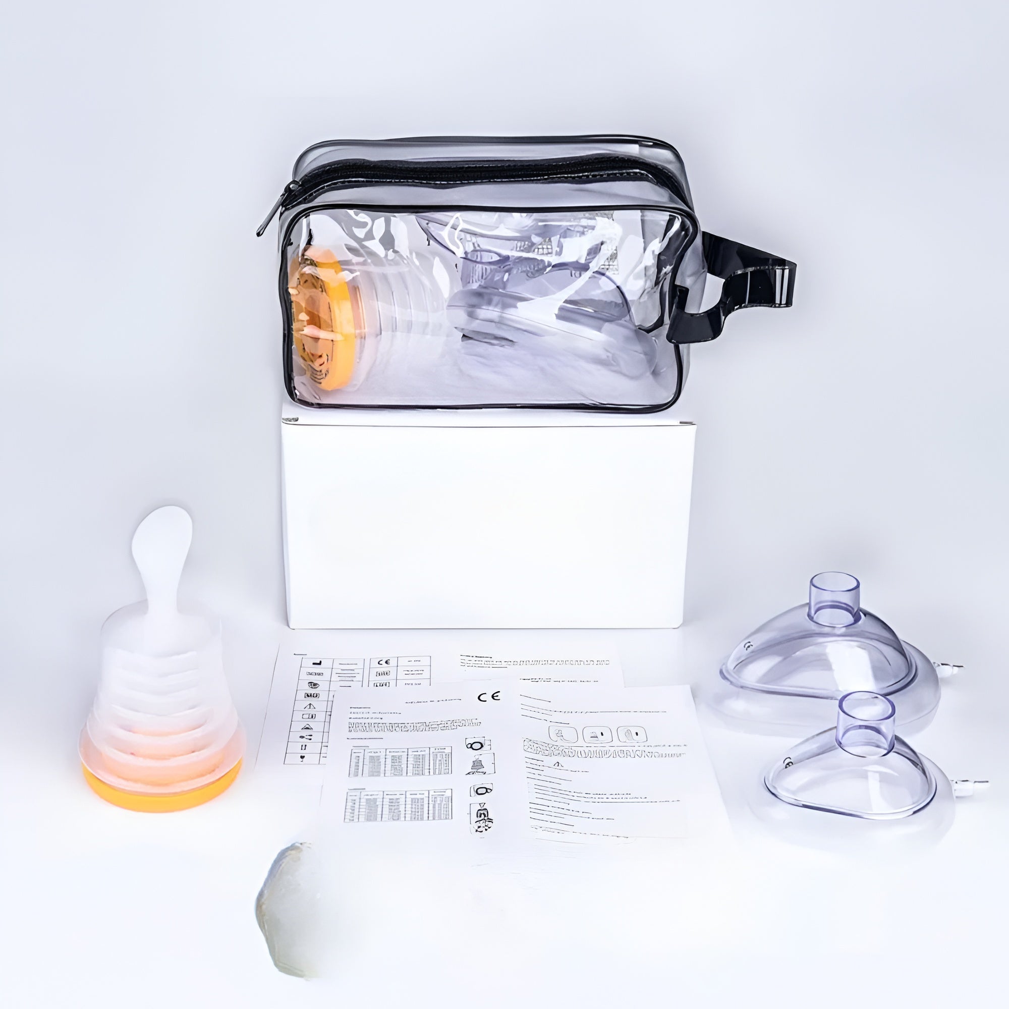 Kit de Primeiros Socorros com Dispositivo de Desobstrução das Vias Aéreas e Bomba