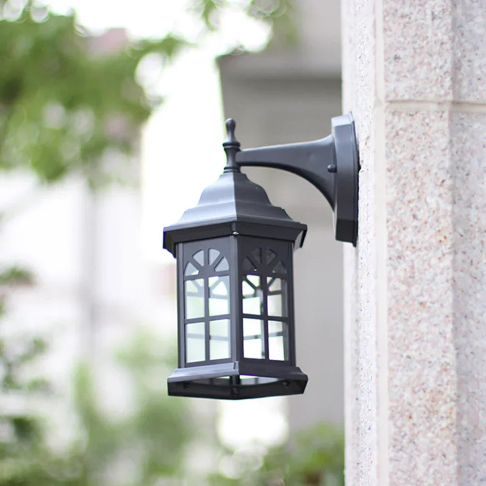 VintageGlow – Weather-Resistant Rustic Wall Lamp for Outdoors – Energy-Efficient Lighting