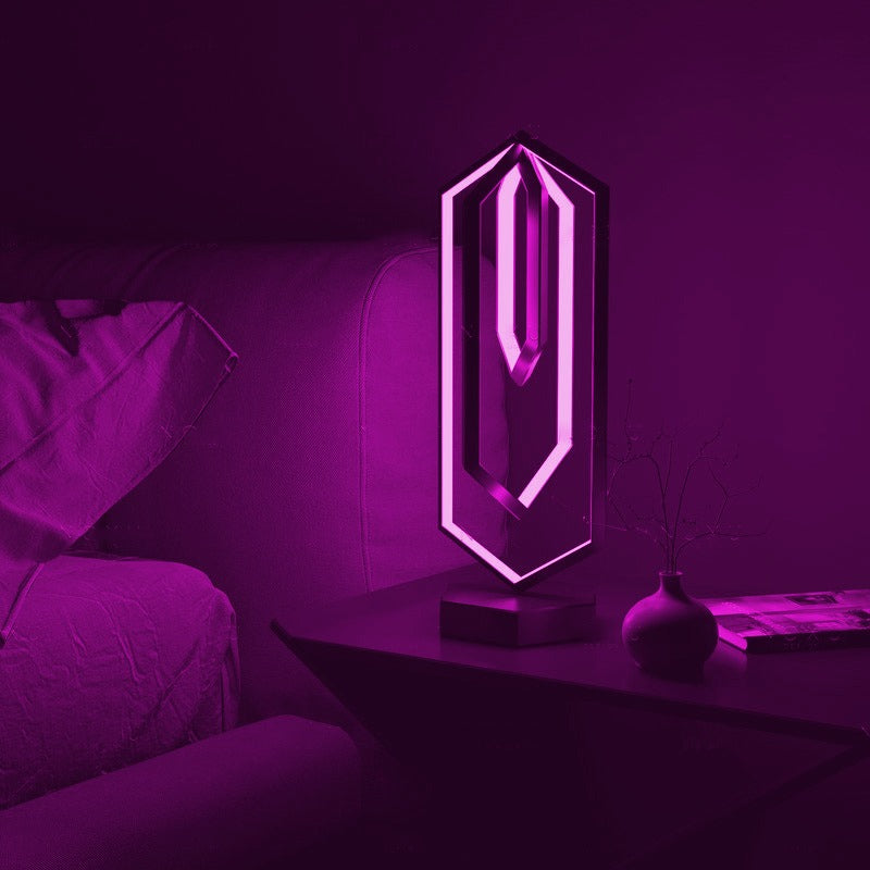 Lampada da tavolo geometrica con illuminazione LED intelligente
