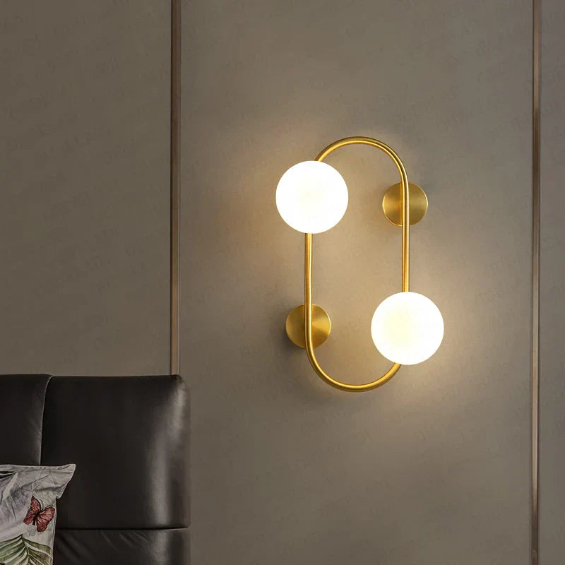 LuminoSphere - Candeeiro de Parede Moderno em Latão com Esferas de Vidro