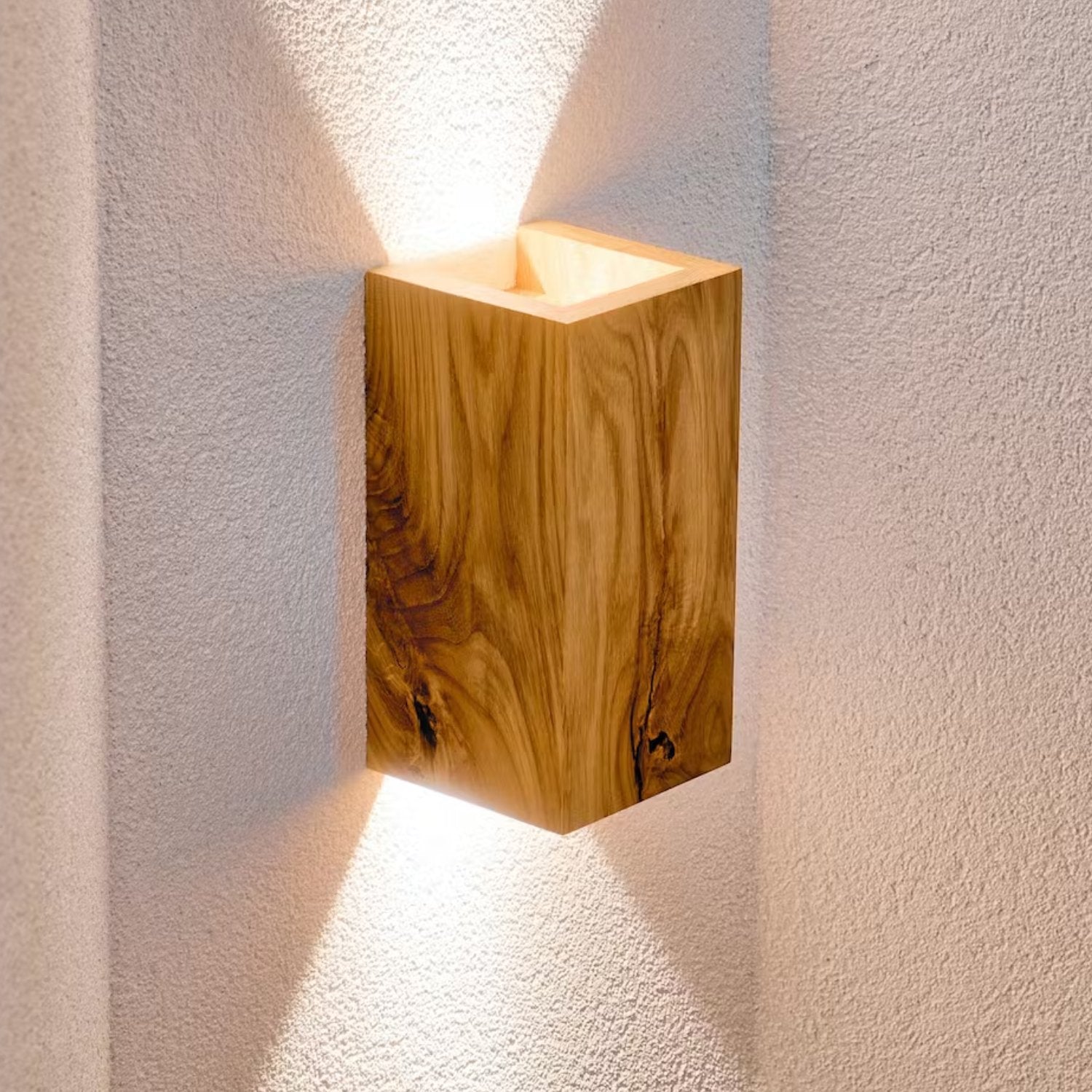 NordicGlow – Rustic Wooden Wall Lamp with LED Lighting for Living Room and Bedroom