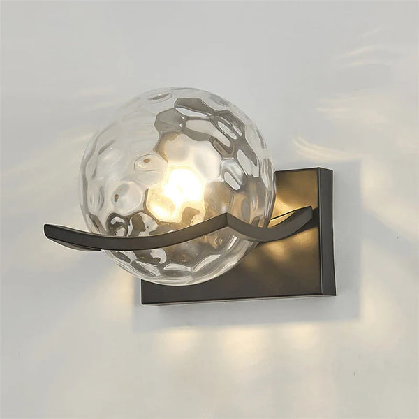 GlassGlow – Modern LED Wall Lamp with Glass Design