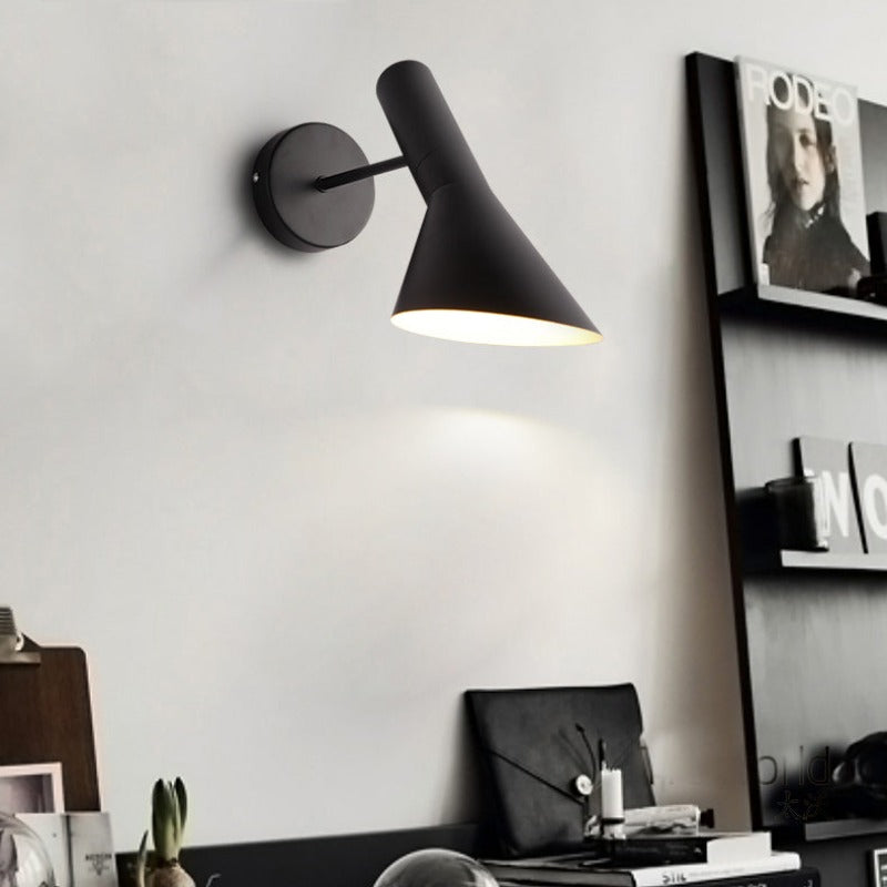 Brady Modern LED Wall Lamp Indoor Rotating Dining/Living Room Black